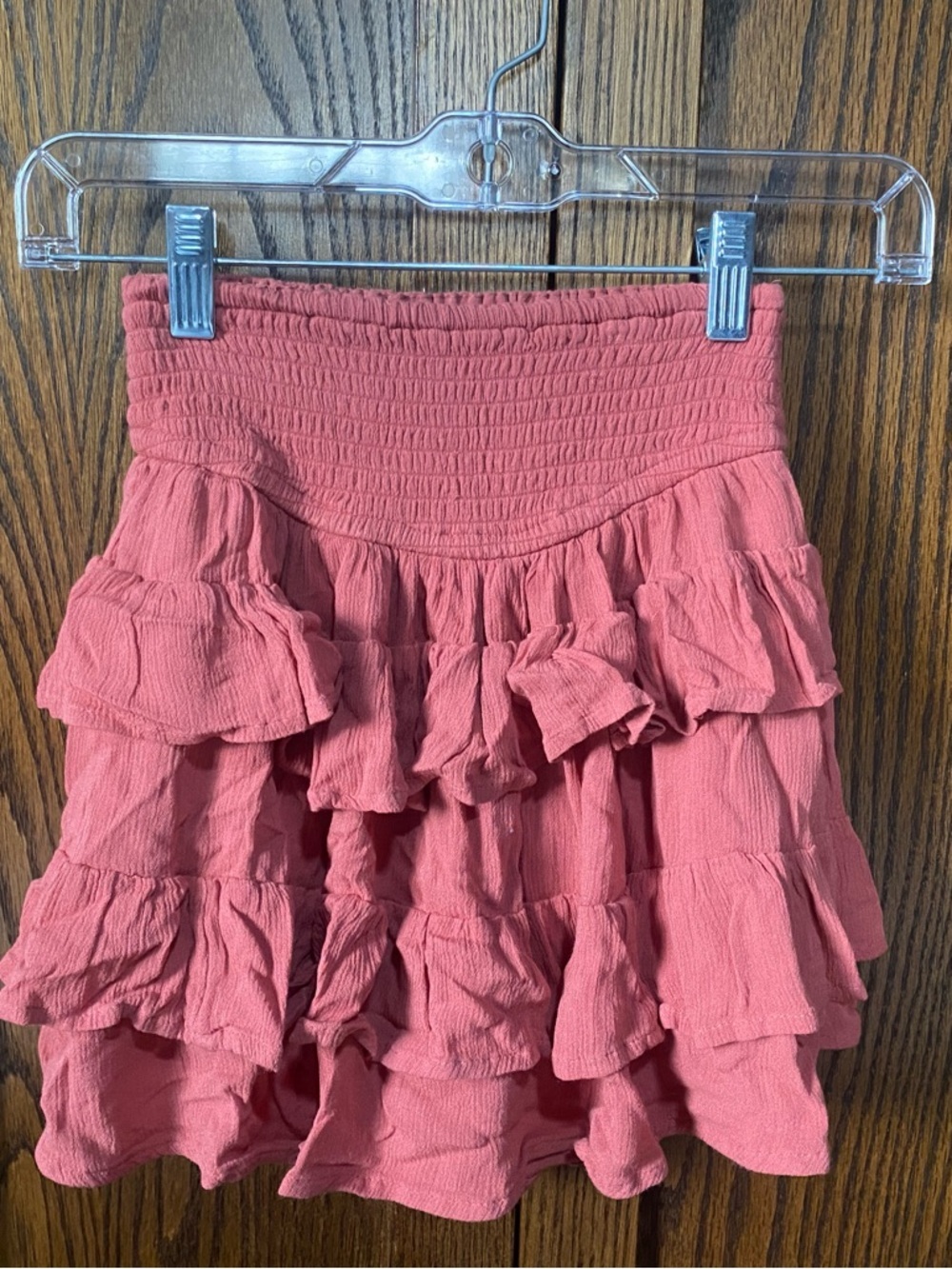Hollister pink pleaded skirt with built in shorts & elastic waist